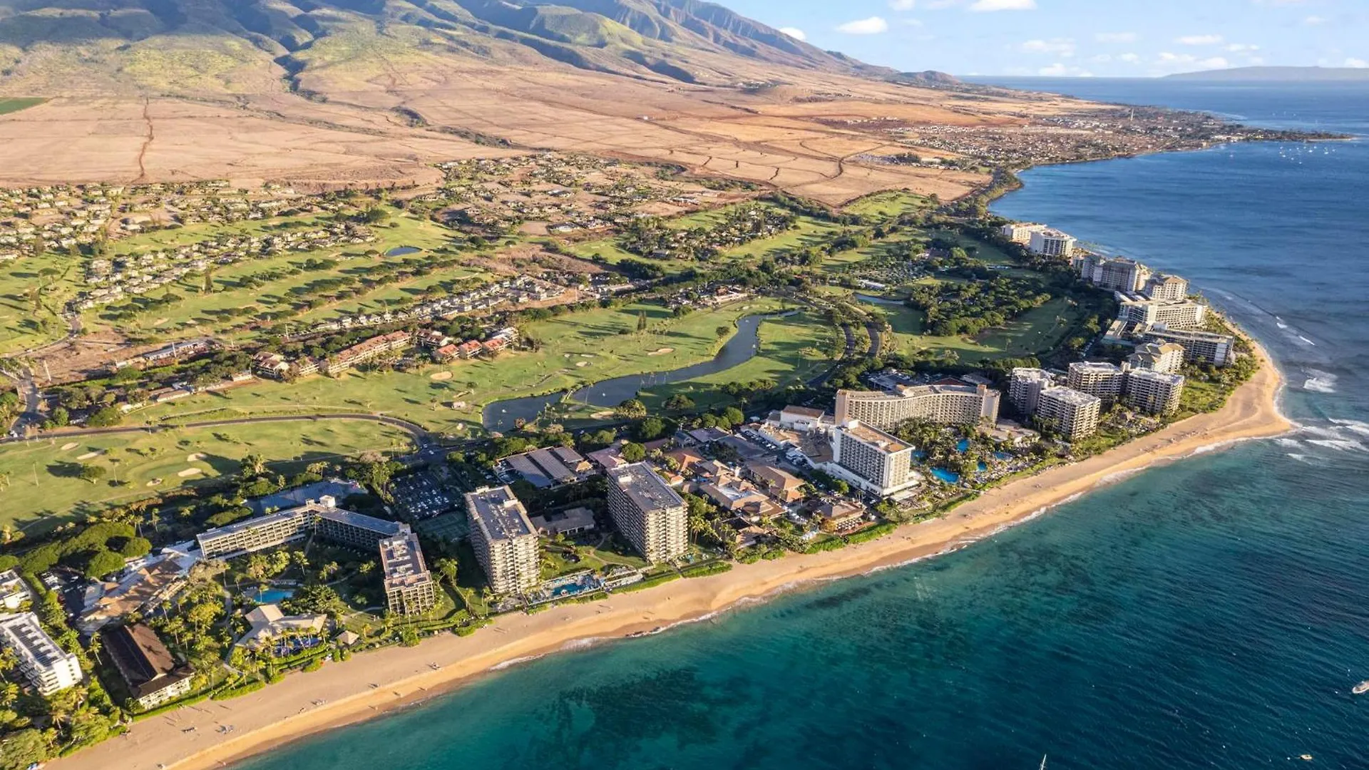 Ocean Bliss Awaits - Spacious Lanai - Outdoor Grill - Golf Course Views Lahaina