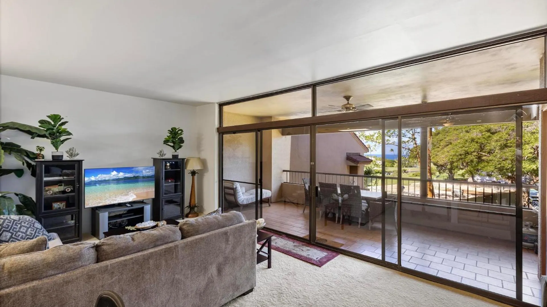 Holiday home Ocean Bliss Awaits - Spacious Lanai - Outdoor Grill - Golf Course Views Lahaina